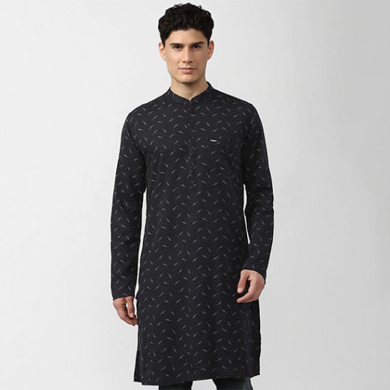 https://designerszone.in/products/men-black-geometric-printed-kurta-1