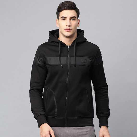 https://designerszone.in/vi/products/men-black-solid-bomber