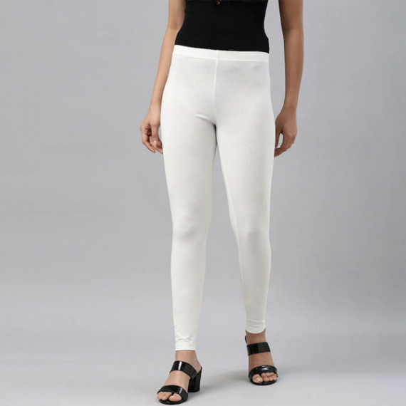 https://designerszone.in/vi/products/women-cream-coloured-solid-ankle-length-leggings