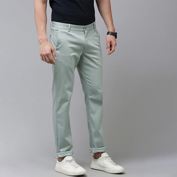 https://designerszone.in/products/u-s-polo-assn-men-grey-printed-denver-slim-fit-trousers