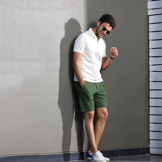 https://designerszone.in/products/men-green-4way-stretch-chino-shorts