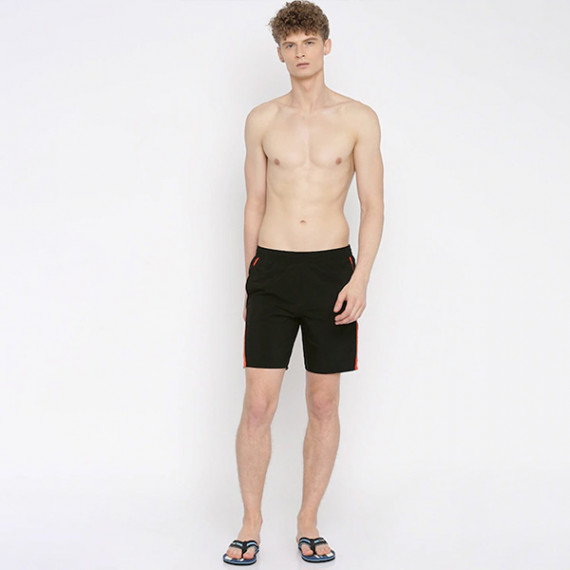 https://designerszone.in/vi/products/men-black-printed-swim-shorts-1