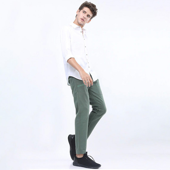 https://designerszone.in/products/men-green-cargos-trousers