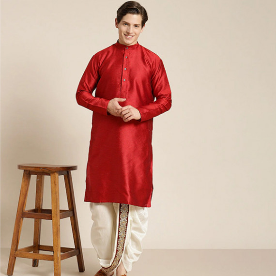 https://designerszone.in/vi/products/mens-cream-coloured-pure-cotton-double-layer-dhoti-gold-zari-border