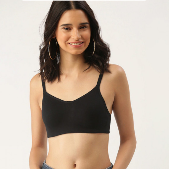 https://designerszone.in/products/black-solid-non-wired-lightly-padded-t-shirt-bra-db-cam-pad-01a